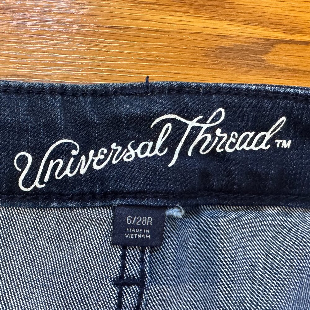 Universal Thread Mid Rise Skinny Jeans - Picture 5 of 7